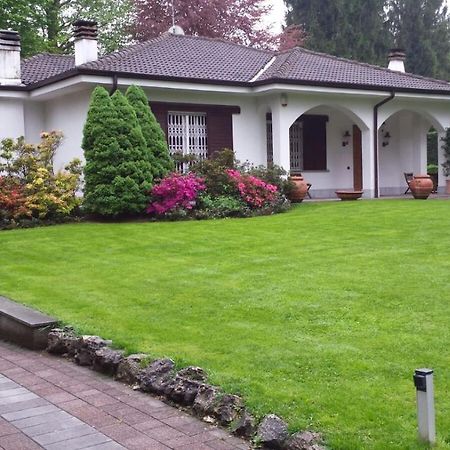 B&B Le Magnolie Carimate Buitenkant foto